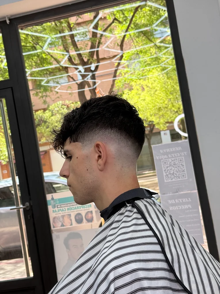 Degradado alto con textura arriba